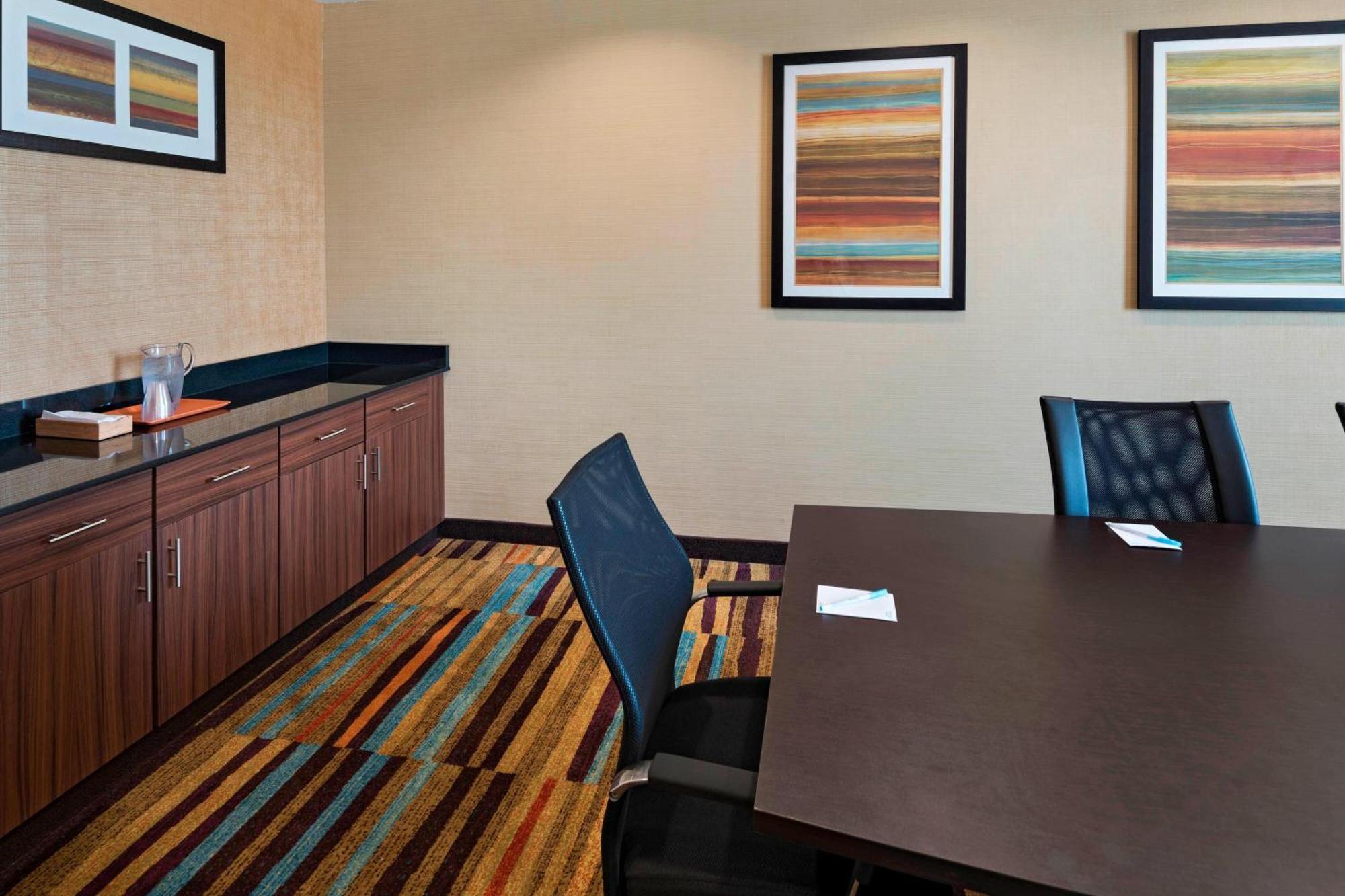Fairfield Inn & Suites By Marriott Dublin Exterior photo